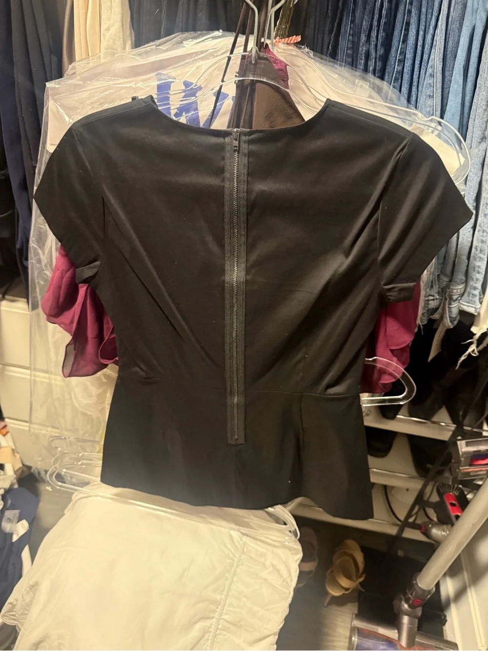 Theory Black Short-Sleeve Peplum Blouse - Picture 4 of 4